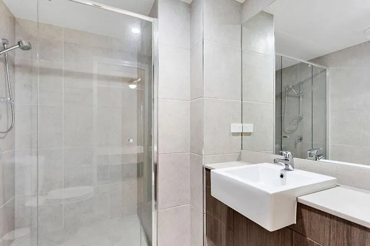 Waterline At Oceanside Hotel Kawana Waters